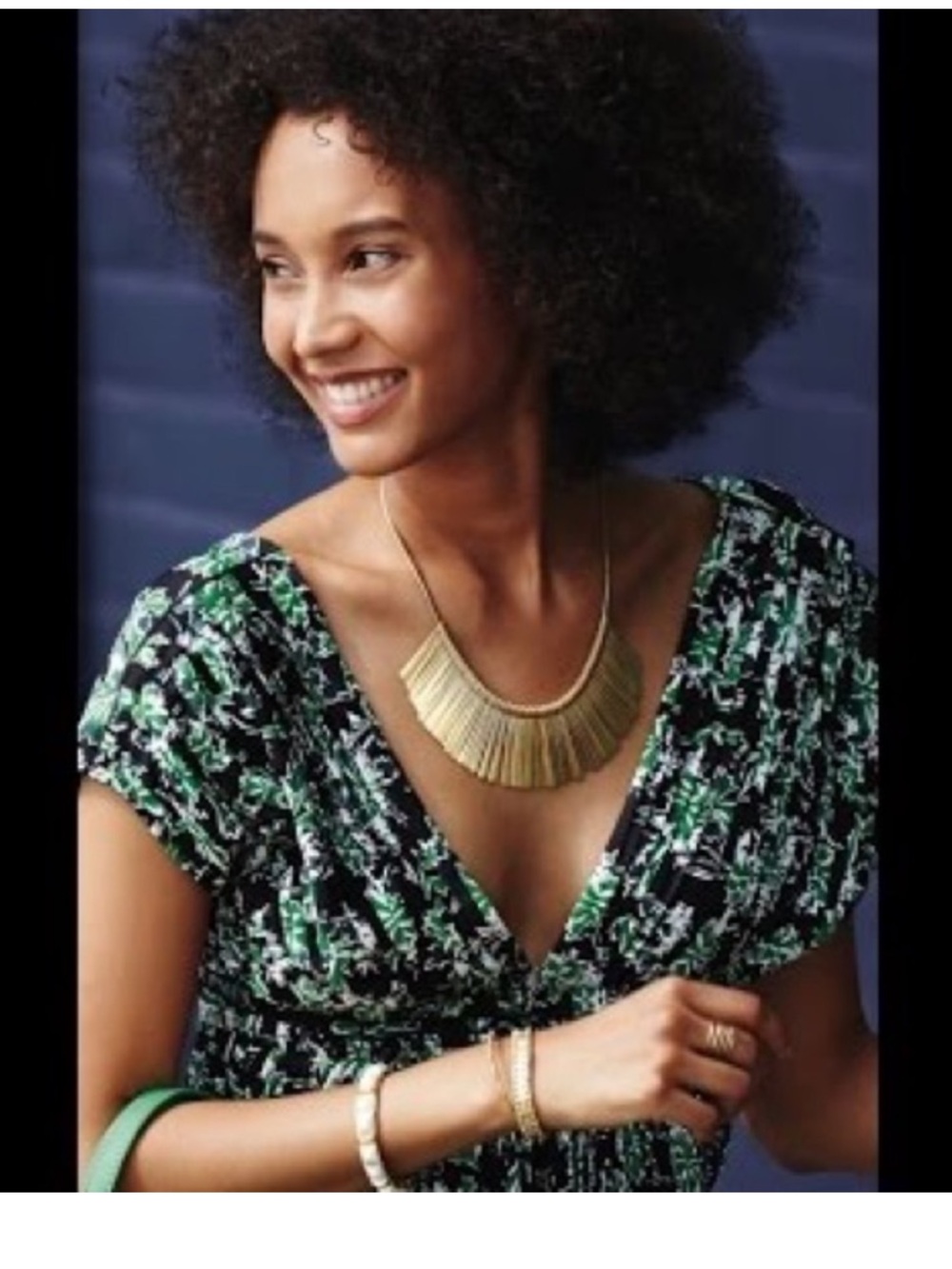 Stella & Dot Essential Fringe Necklace